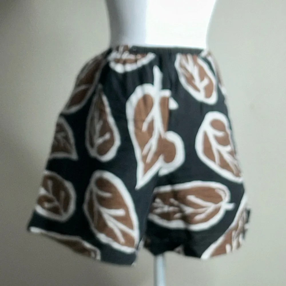 Target Shorts - Picture 2 of 3